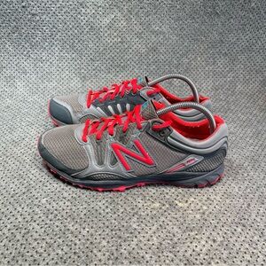 New Balance 101 Grey Red Mesh Running Shoes Size 10 Women’s.